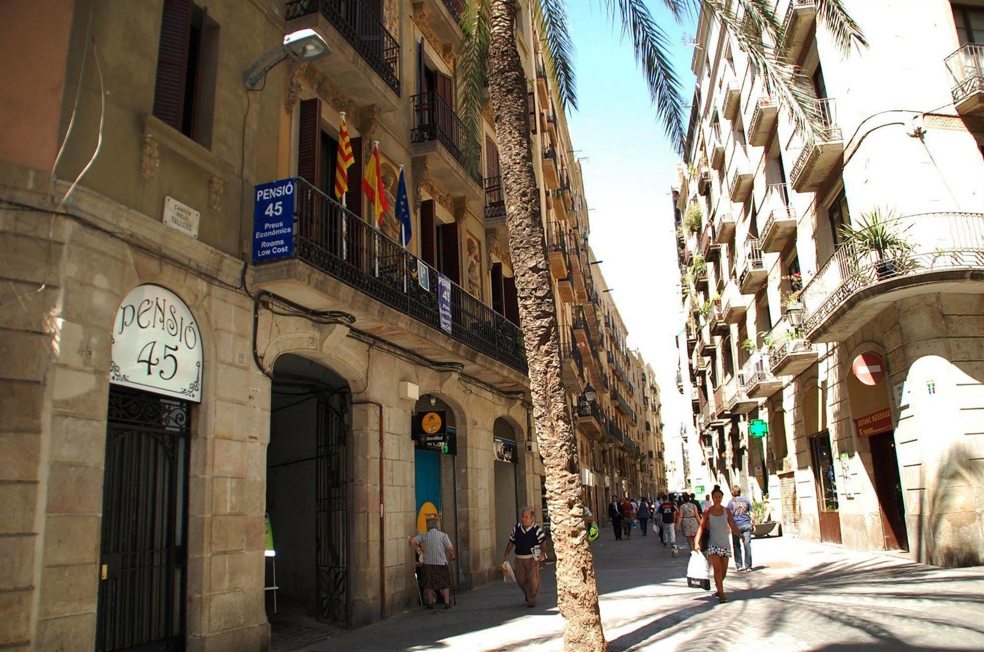 Pension 45 Barcelona Zewnętrze zdjęcie